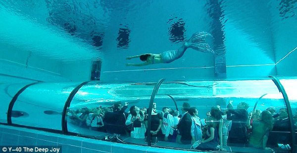 深度40米！潜水圣地，世界上最深的游泳池