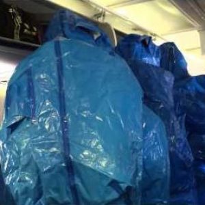 不作不死：一黑人在飞机上说自己得了埃博拉