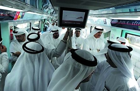 迪拜政府鼓励民众乘坐公共交通工具 抽奖送黄金