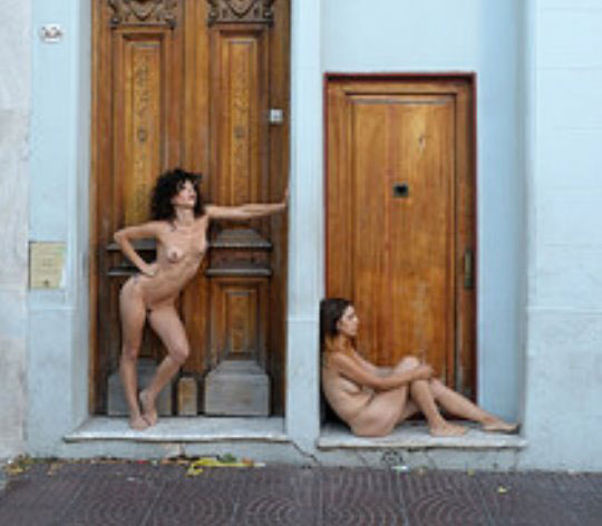 裸体街拍 不要用有色的眼光看待艺术