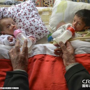 土耳其85岁老人再当爹 获双胞胎成15个孩子父亲