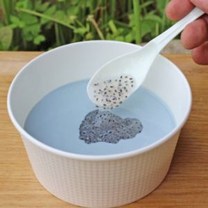 日本京都水族馆推出“蓝色蛙卵汤” 每例售价20元