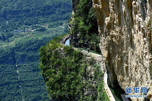 鄂西深山中的“绝壁天河”，耗时10年建成蜿蜒数十公里