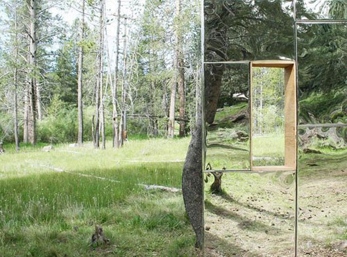美国森林现玻璃墙“隐形”小屋 窗户似凭空悬浮