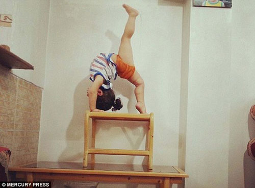 2岁伊朗体操男孩走红网络