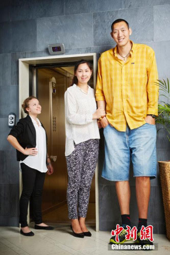 最新吉尼斯世界纪录先睹为快：最高夫妻 最大的脚