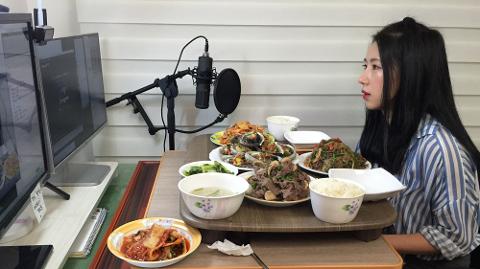 韩国流行“吃播” 吸引粉丝一周赚数千美元