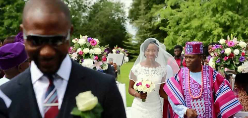 炫富:非洲夫妇伦敦超豪华婚礼 嘉宾获价值数千英镑礼品