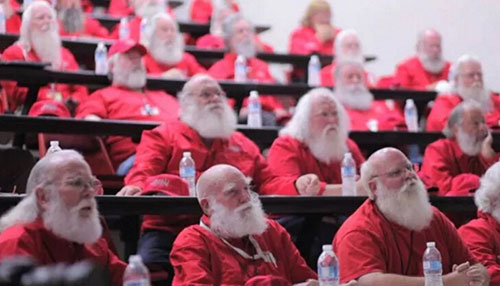 美国开办圣诞大学 为“圣诞老人”提供职业培训